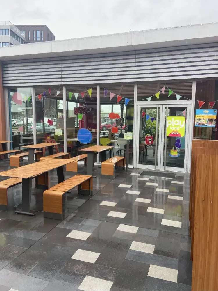 Fresque urbaine artistique à Gironde